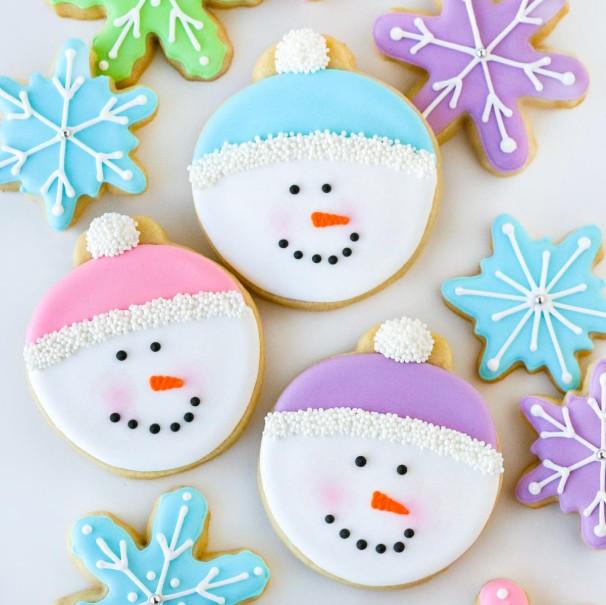 snowmen sugar cookies